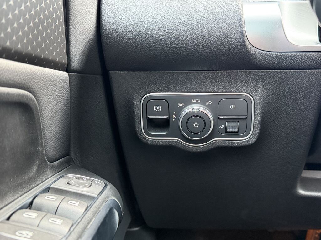 Mercedes-Benz GLB SUV / Terénní 2,0 l 85 kw