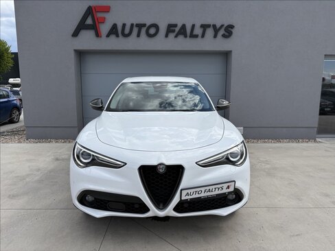 Alfa Romeo Stelvio Kombi 2,1 l 154 kw