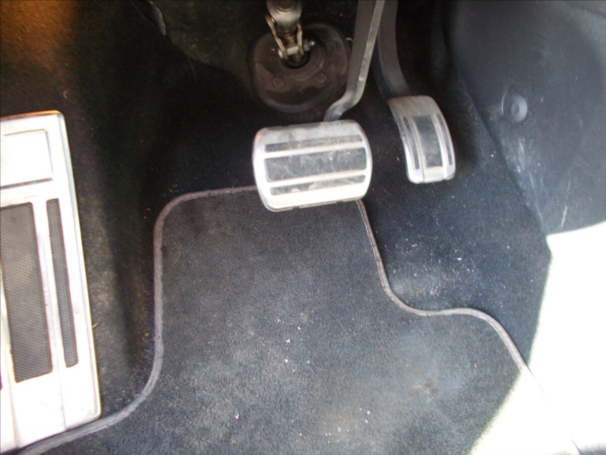 Peugeot 308 Kombi 2,0 l 133 kw