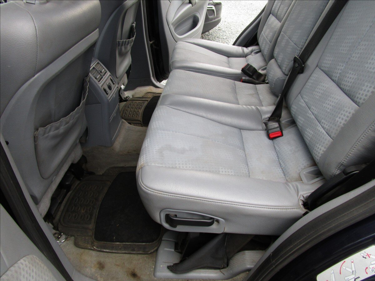 Mercedes-Benz Třídy M Kombi 2,7 l 120 kw