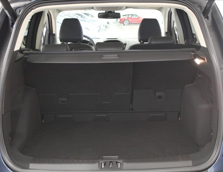 Ford Kuga SUV / Terénní 1,5 l 110 kw