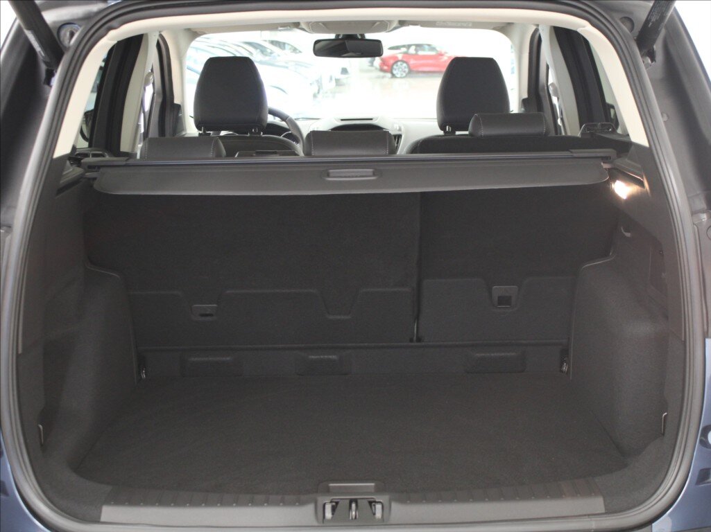 Ford Kuga SUV / Terénní 1,5 l 110 kw