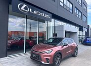 Lexus LBX SUV / Terénní 1,5 l 100 kw