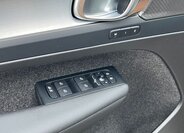 Volvo XC40 21