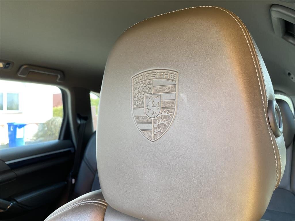 Porsche Cayenne SUV / Terénní 3,0 l 184 kw