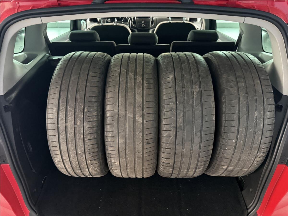 Opel Zafira Kombi 2,0 l 96 kw