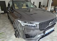 Volvo XC90 SUV / Terénní 2,0 l 180 kw