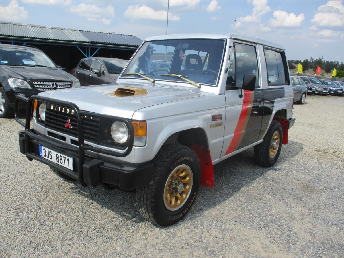 Mitsubishi Pajero SUV / Terénní 2,5 l 70 kw