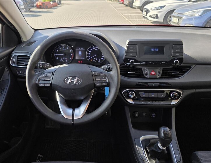 Hyundai i30 Hatchback 1,5 l 80 kw