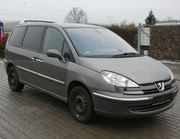 Peugeot 807 10