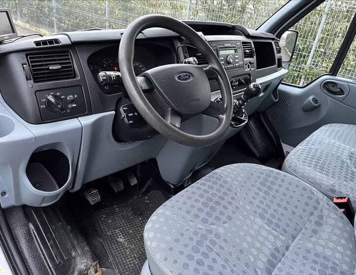 Ford Transit Skříň 2,2 l 74 kw