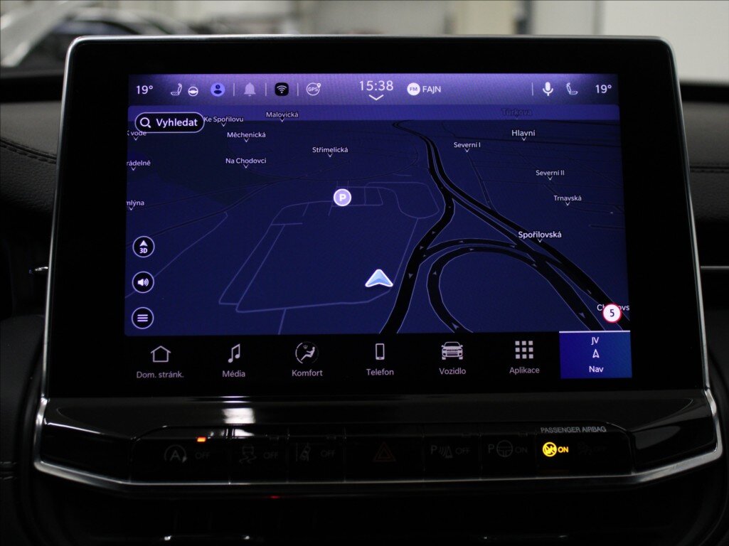 Jeep Compass SUV / Terénní 1,3 l 110 kw