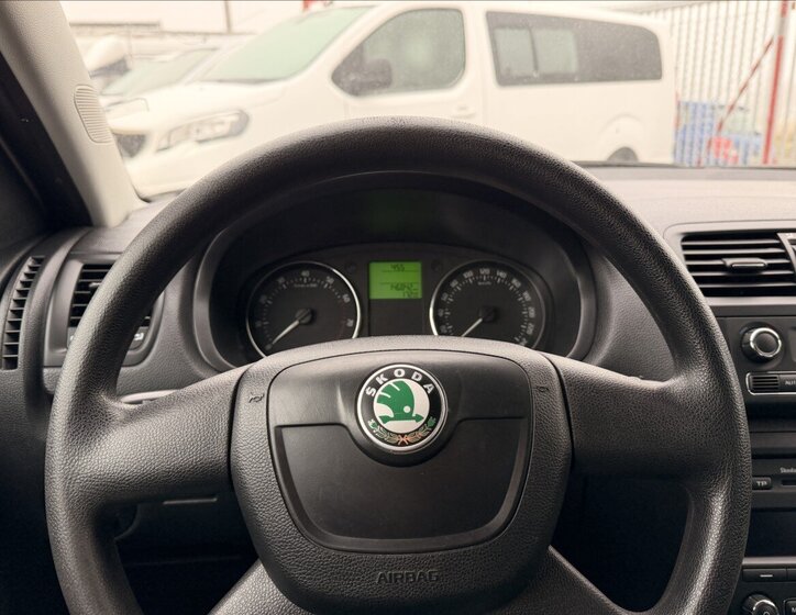Škoda Roomster 11