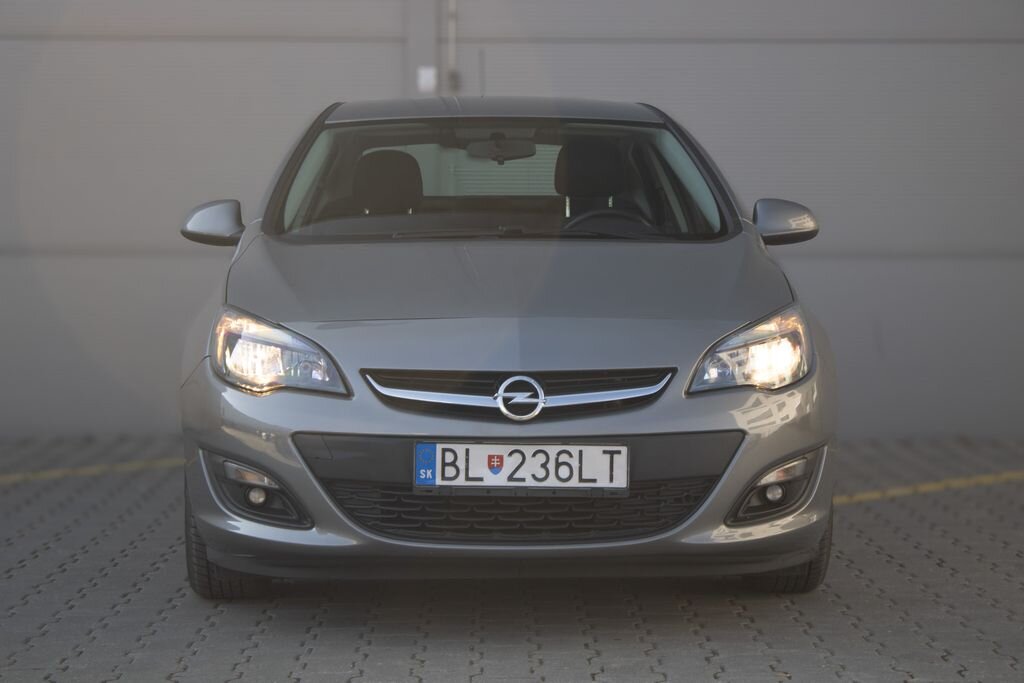 Opel Astra Sedan / Limuzína 1,4 l 103 kw