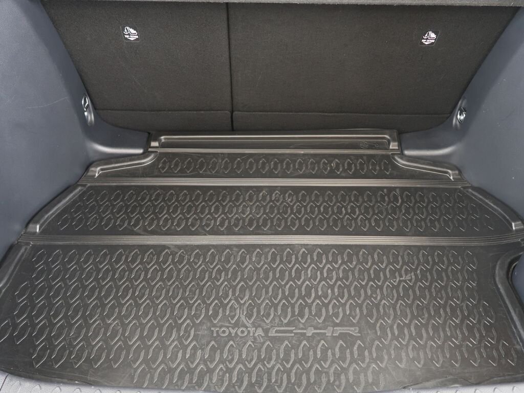 Toyota C-HR SUV / Terénní 2,0 l 112 kw