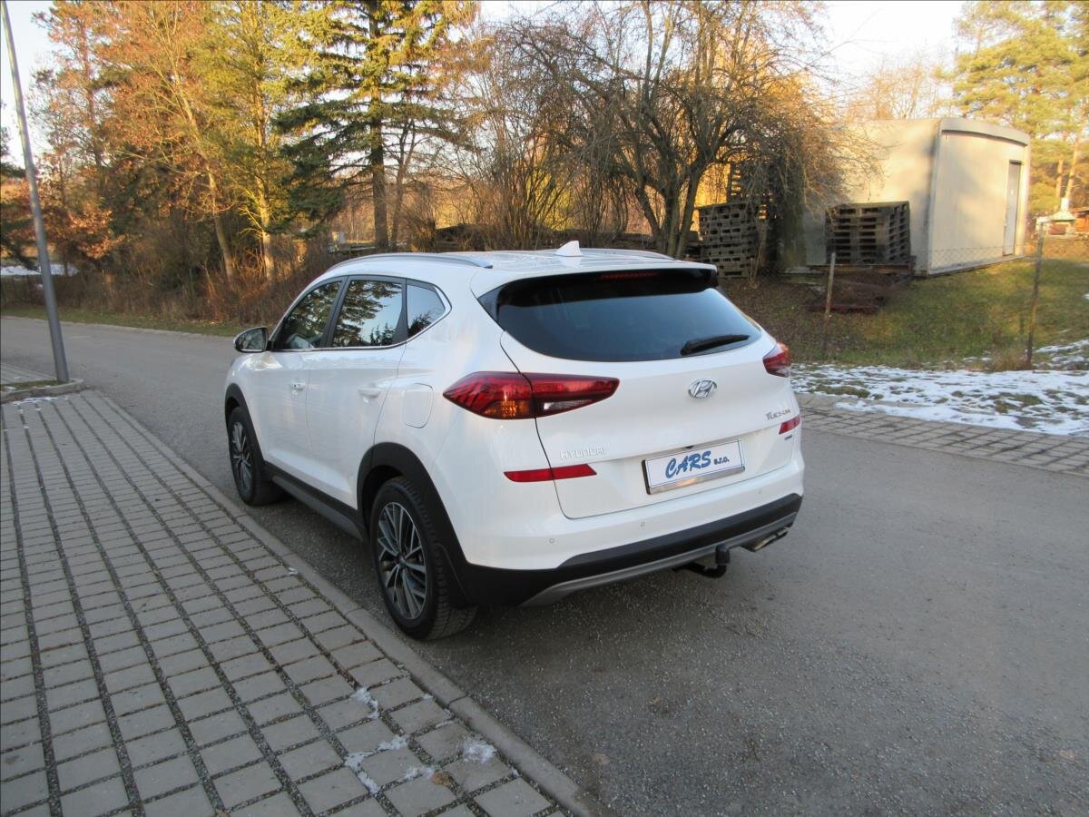 Hyundai Tucson SUV 1,6 l 100 kw