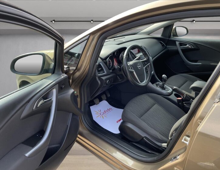 Opel Astra Hatchback 1,6 l 85 kw