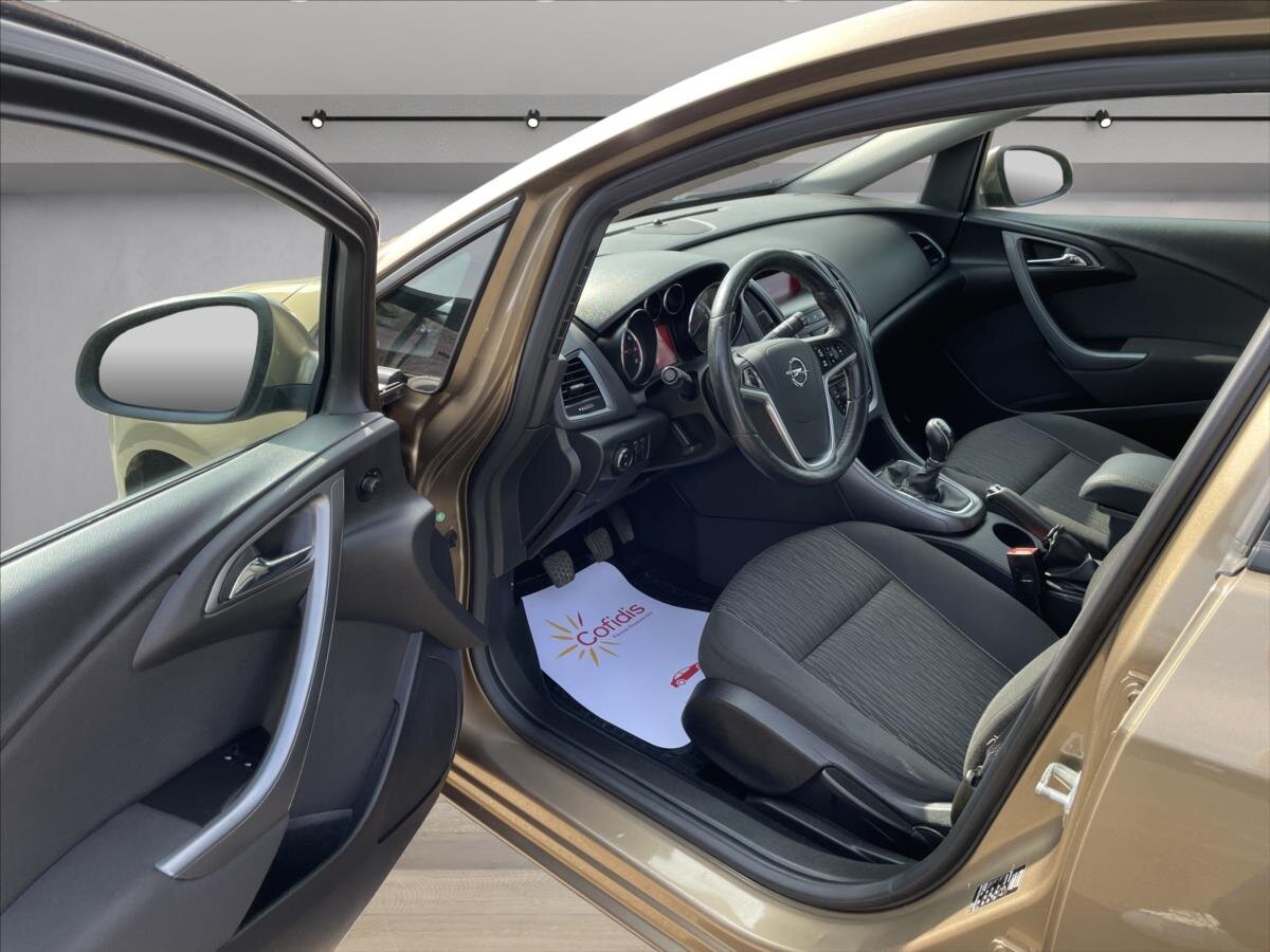 Opel Astra Hatchback 1,6 l 85 kw