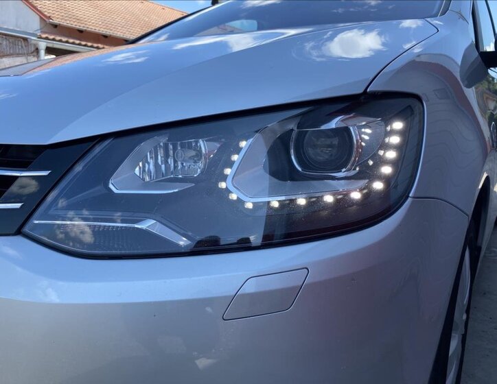 Volkswagen Sharan MPV 2,0 l 103 kw