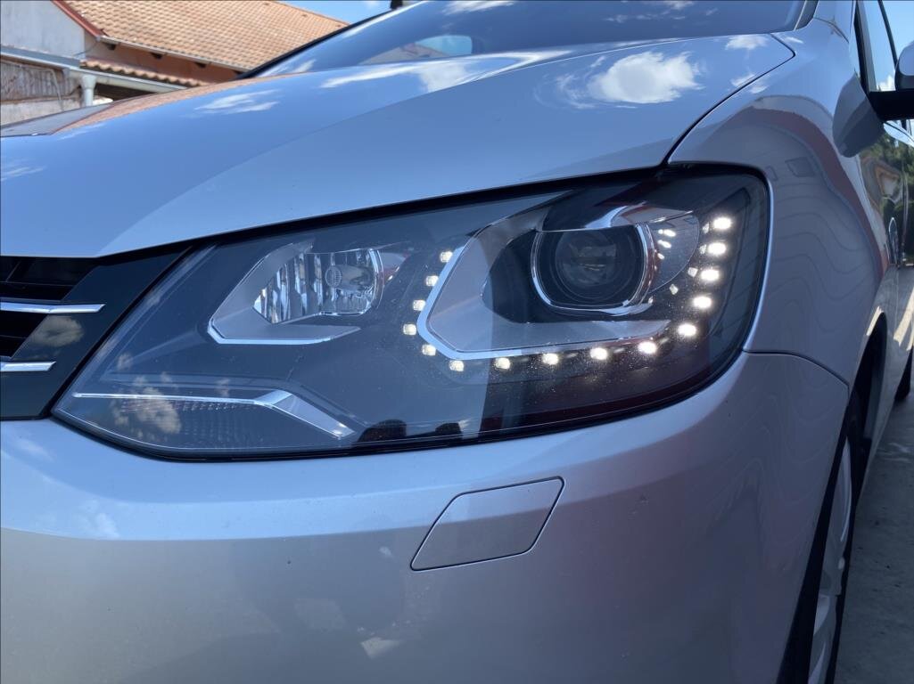 Volkswagen Sharan MPV 2,0 l 103 kw