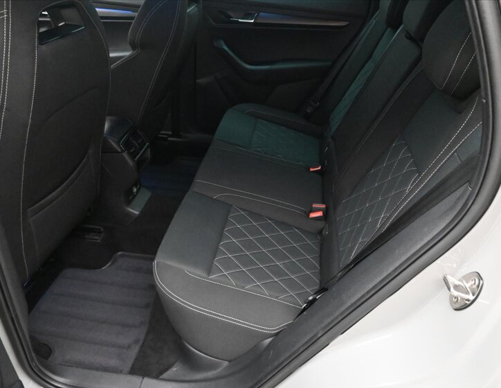 Škoda Karoq SUV / Terénní 1,5 l 110 kw