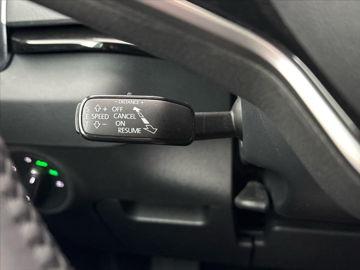 Škoda Karoq SUV / Terénní 1,5 l 110 kw