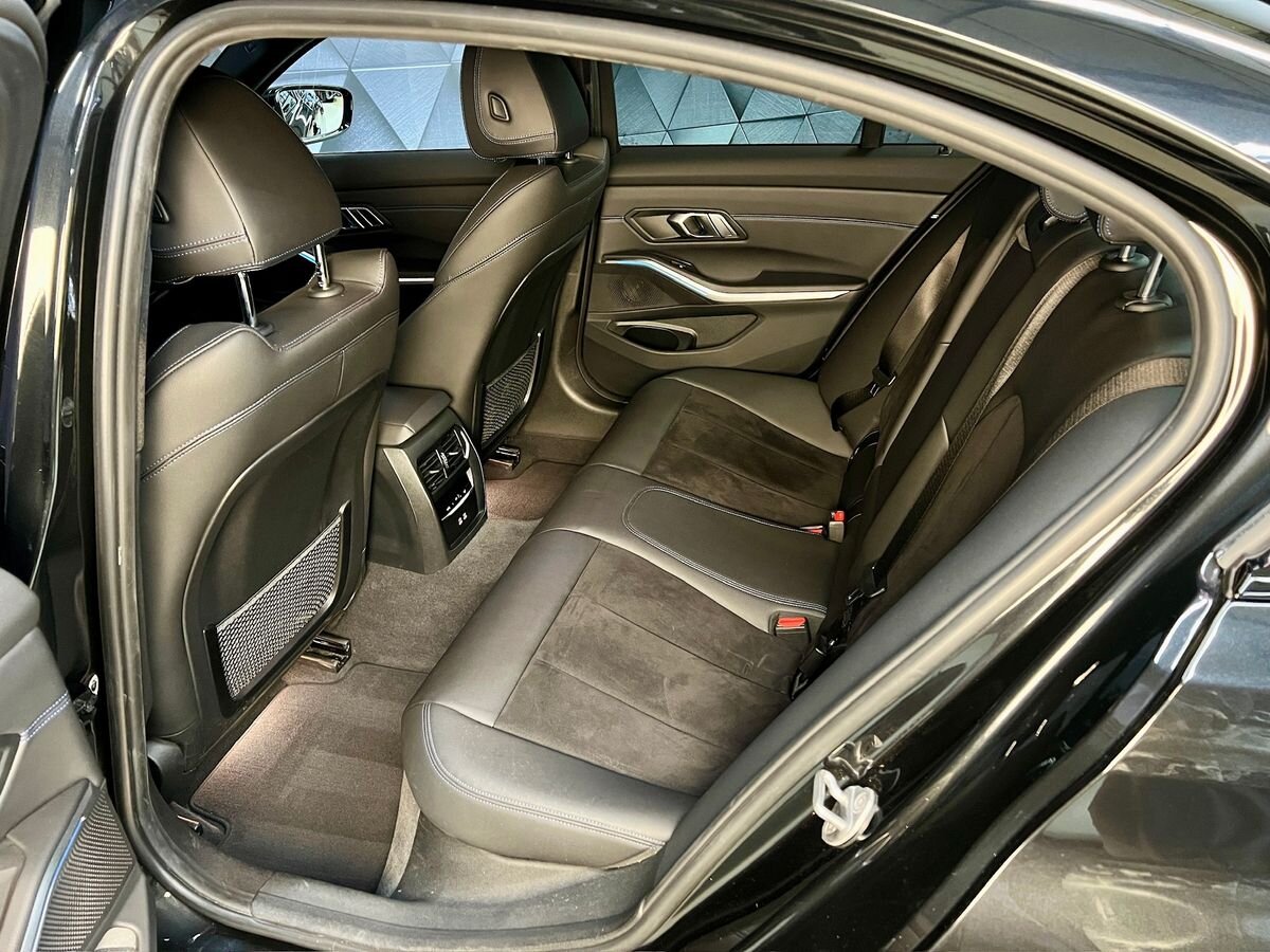 BMW Řada 3 Sedan / Limuzína 2,0 l 140 kw