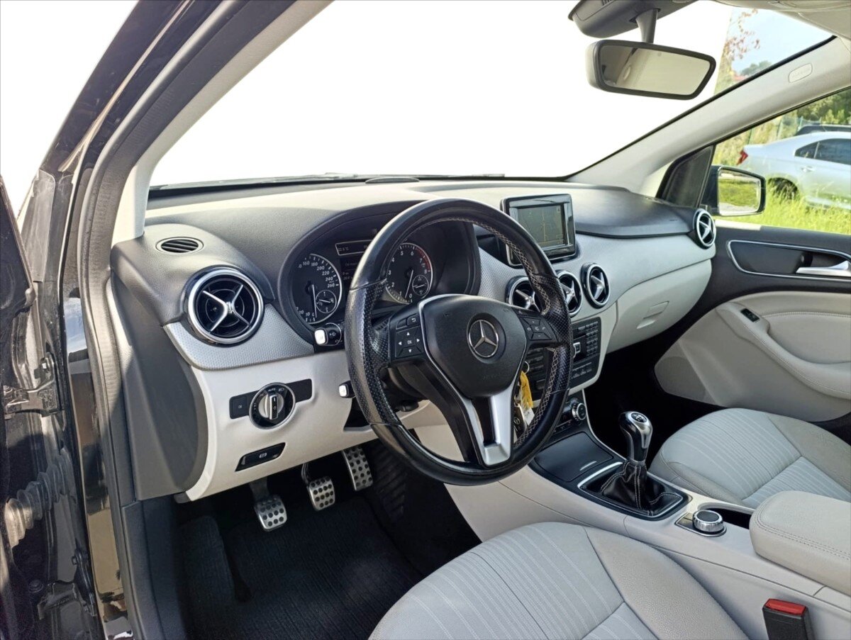 Mercedes-Benz Třídy B Kombi 2,0 l 115 kw