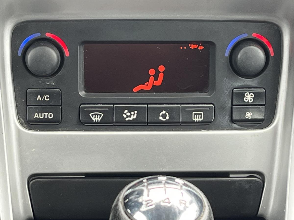 Peugeot 307 Hatchback 1,4 l 65 kw