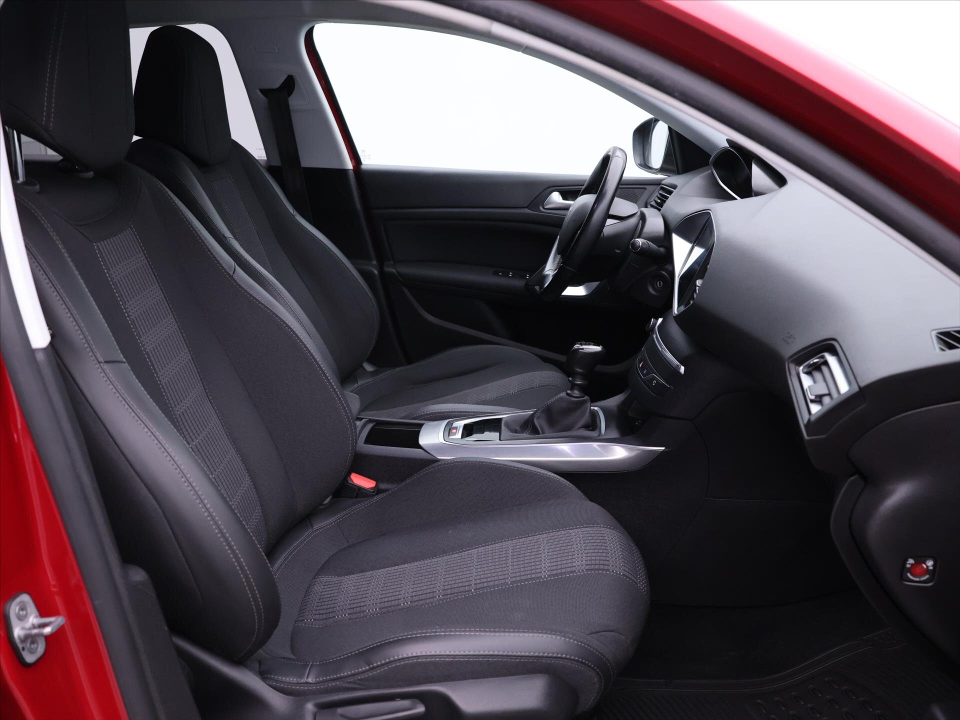Peugeot 308 Kombi 1,2 l 96 kw