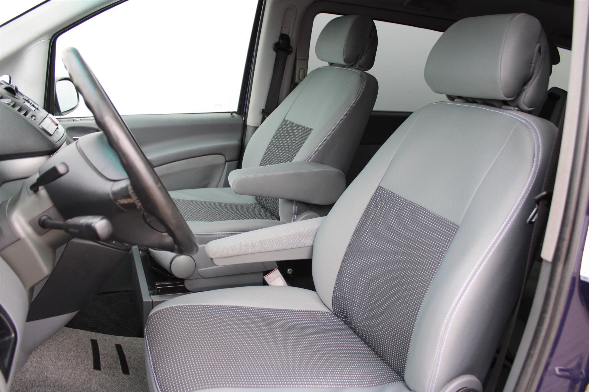 Mercedes-Benz Viano Kombi 2,1 l 110 kw