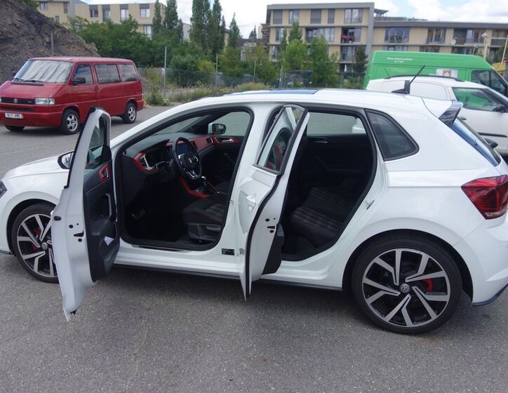 Volkswagen Polo 13
