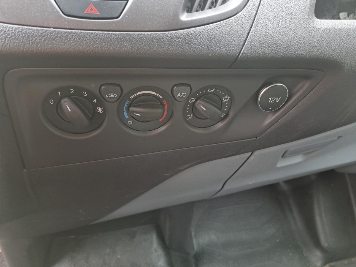 Ford Transit Custom Skříň 2,2 l 74 kw