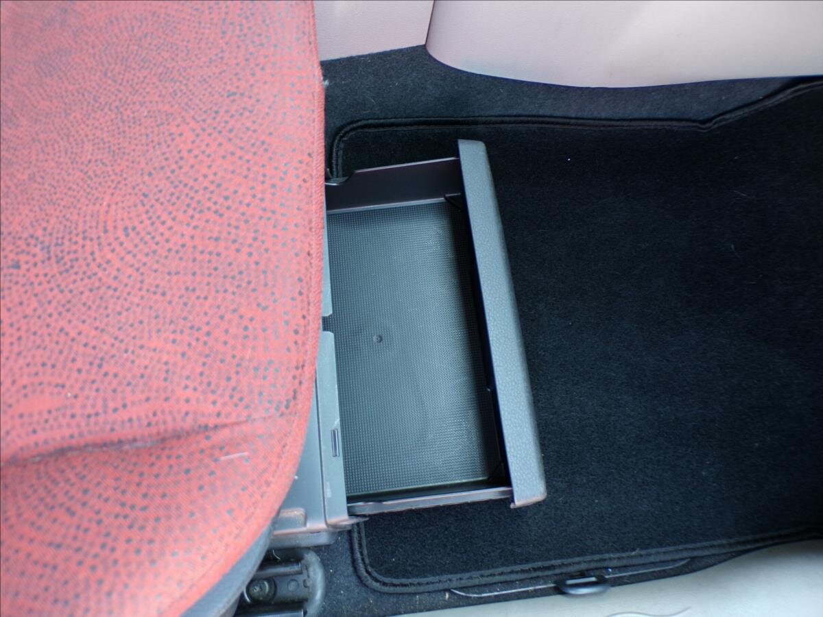Renault Modus Hatchback 1,1 l 55 kw
