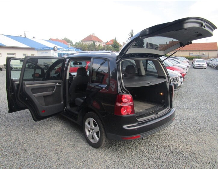 Volkswagen Touran 30