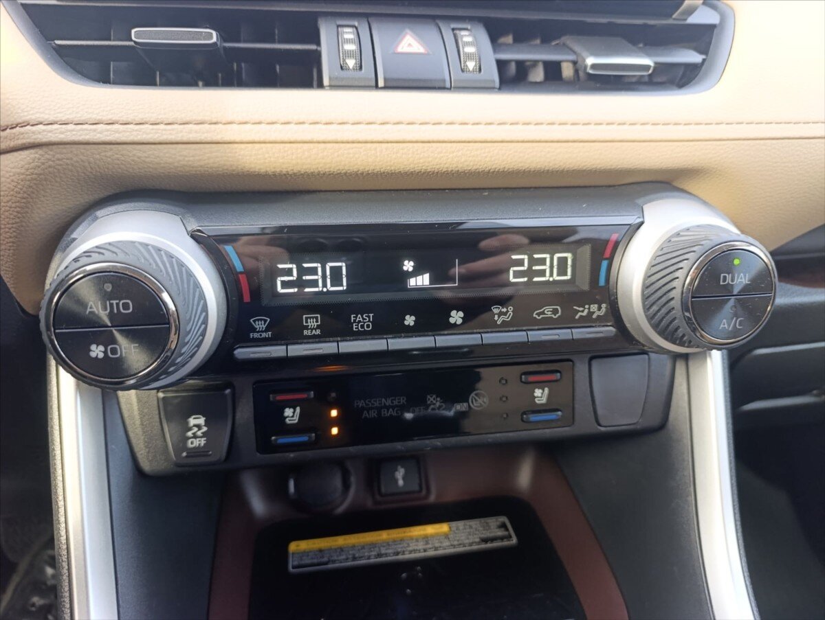 Toyota RAV4 SUV 2,5 l 131 kw