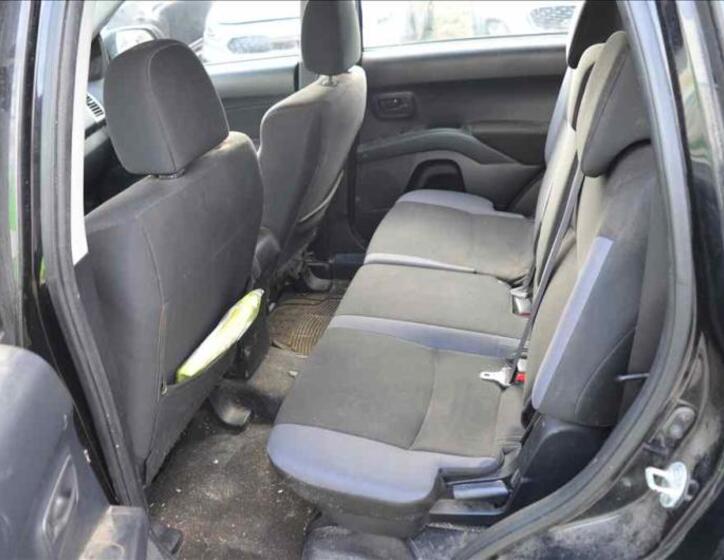 Mitsubishi Outlander 19