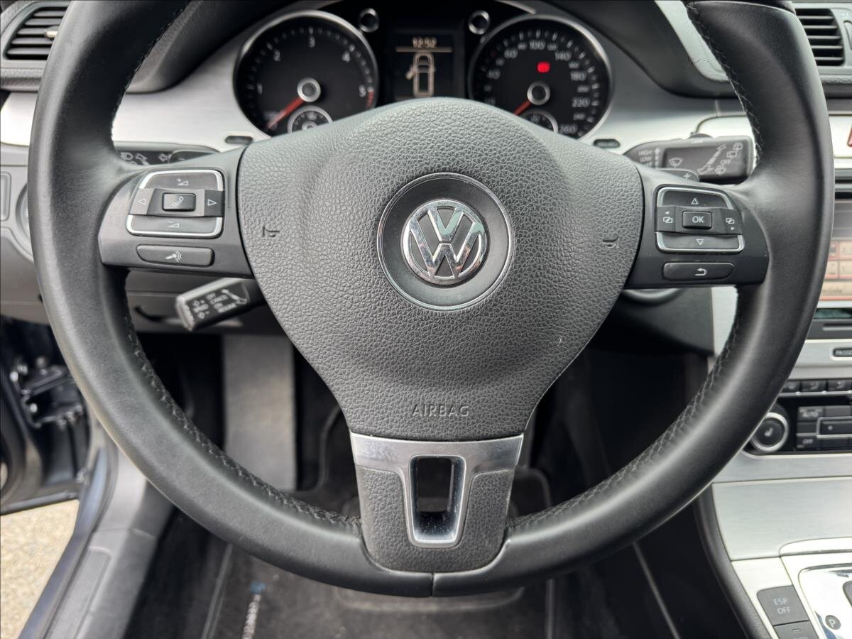 Volkswagen Passat Kombi 2,0 l 103 kw