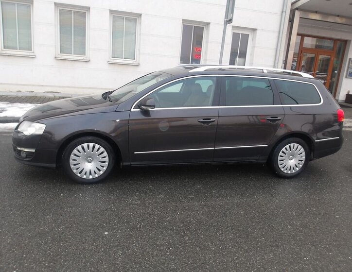 Volkswagen Passat Kombi 2,0 l 103 kw