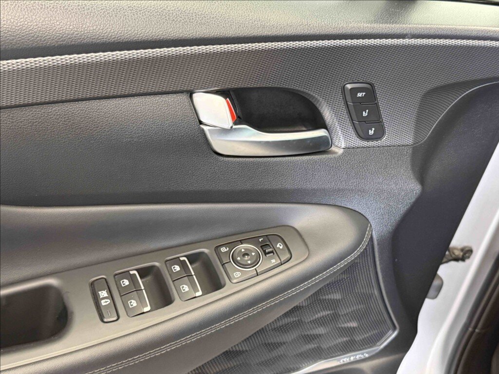 Hyundai Santa Fe SUV / Terénní 2,2 l 147 kw