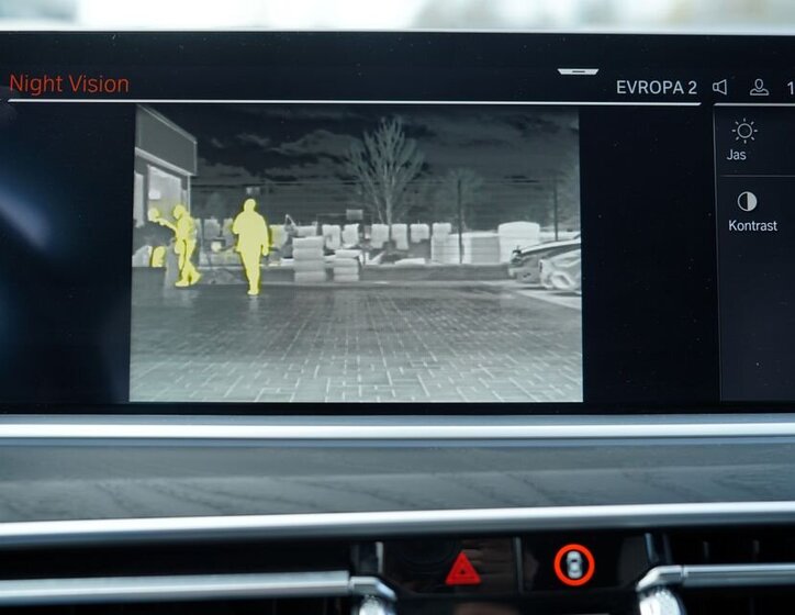 BMW X7 SUV / Terénní 3,0 l 250 kw