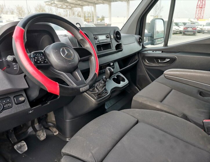 Mercedes-Benz Sprinter Valník 3,0 l 140 kw