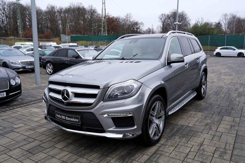 Mercedes-Benz GL SUV 3,0 l 190 kw