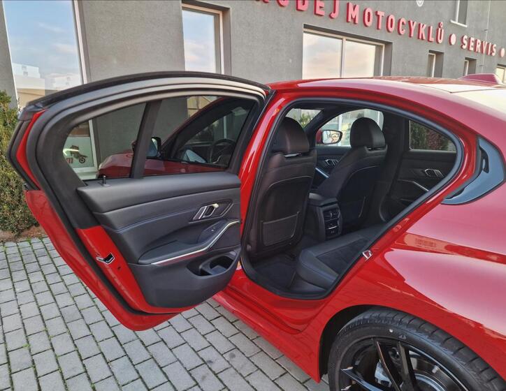 BMW Řada 3 18