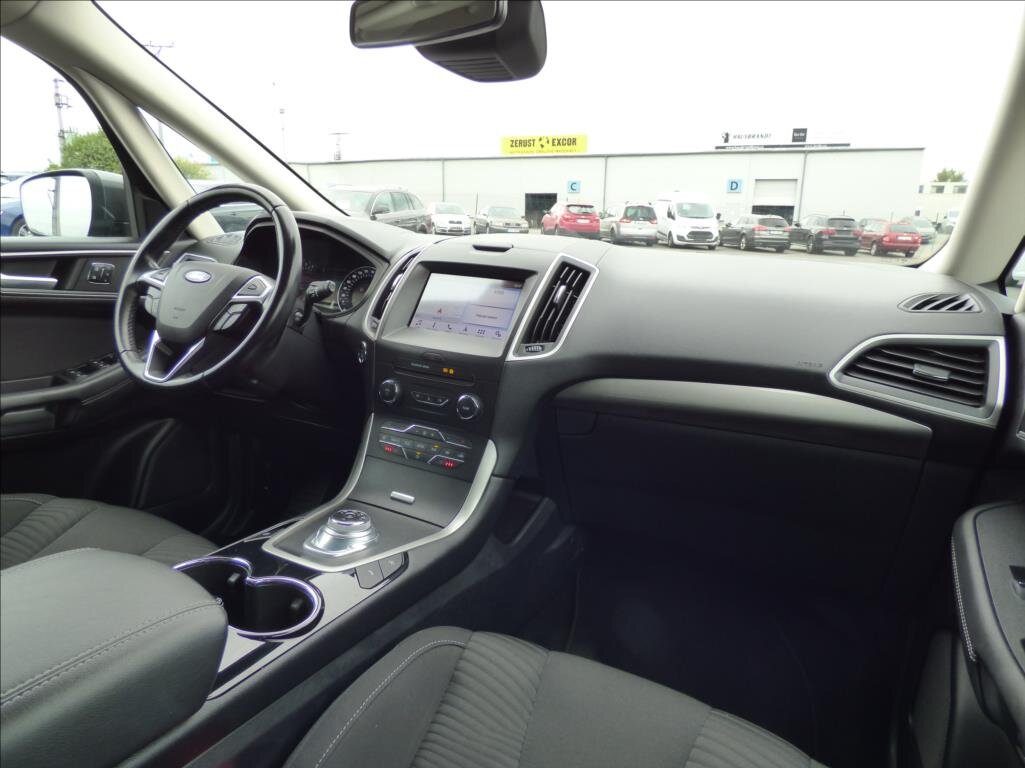 Ford S-MAX MPV 2,0 l 110 kw