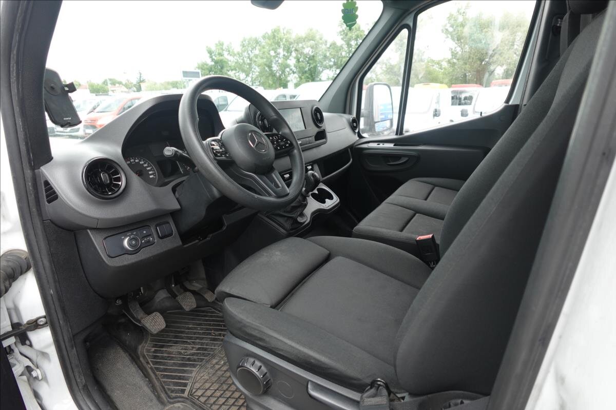 Mercedes-Benz Sprinter Valník 2,0 l 125 kw