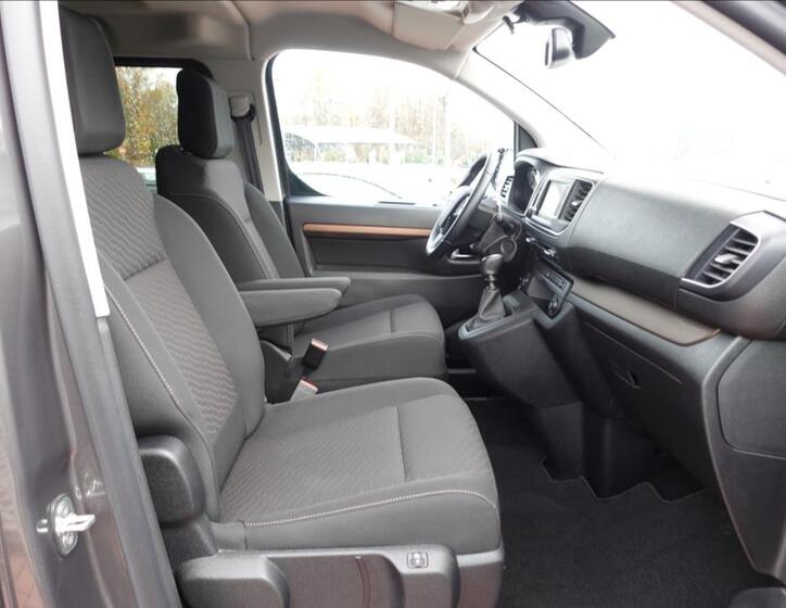 Toyota ProAce Verso 13