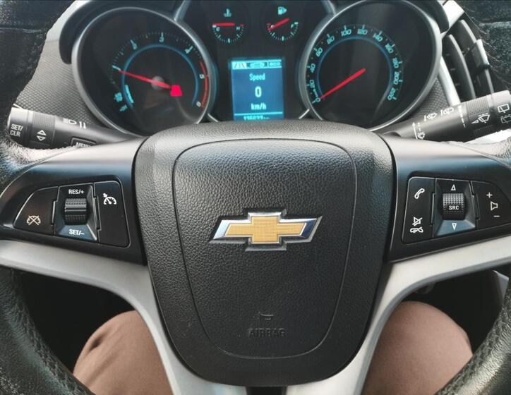Chevrolet Cruze 14