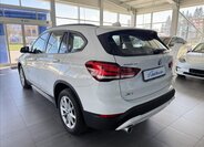BMW X1 Kombi 1,5 l 103 kw
