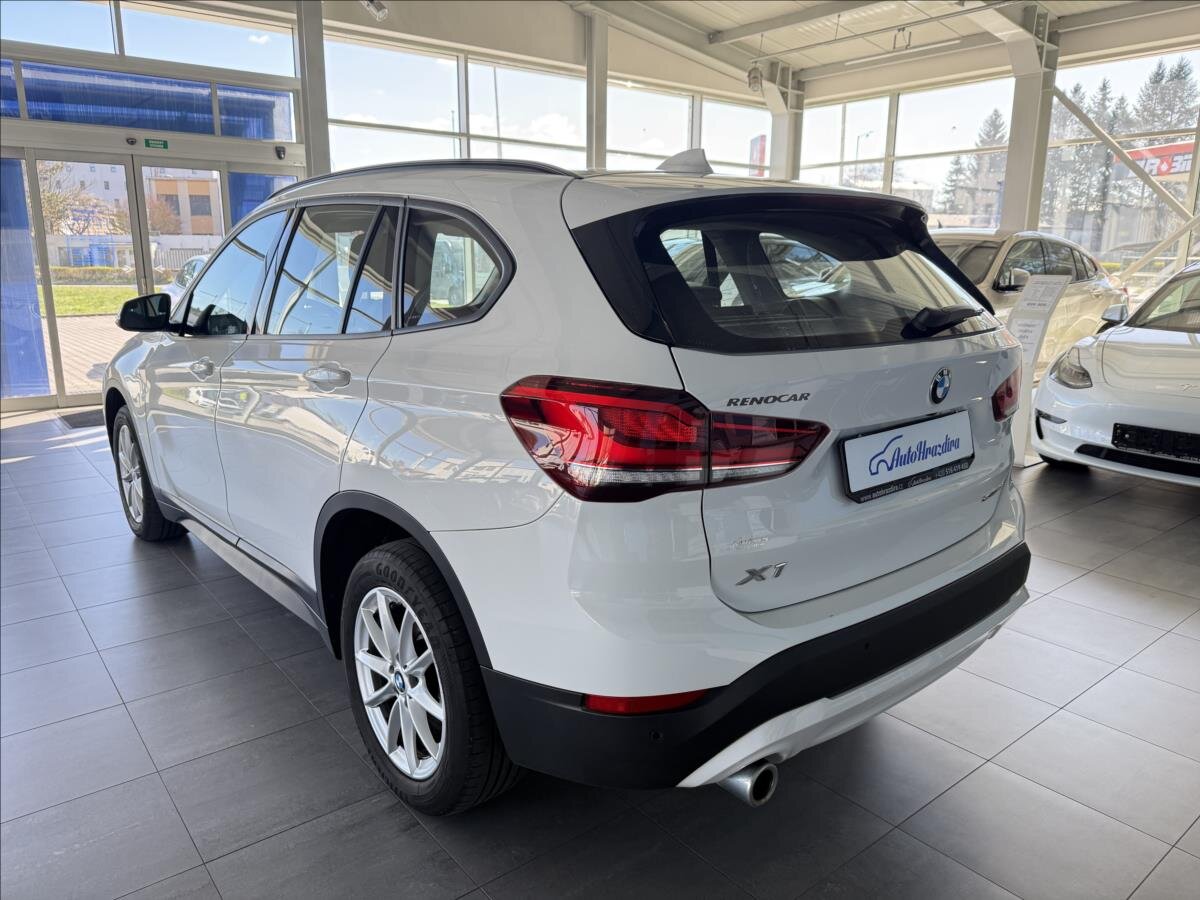BMW X1 Kombi 1,5 l 103 kw